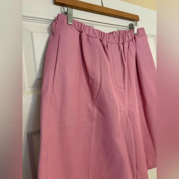 LEDERER Pink RARE Lamb Leather ShortsSize 42Made in IndiaLuxe Editon 10